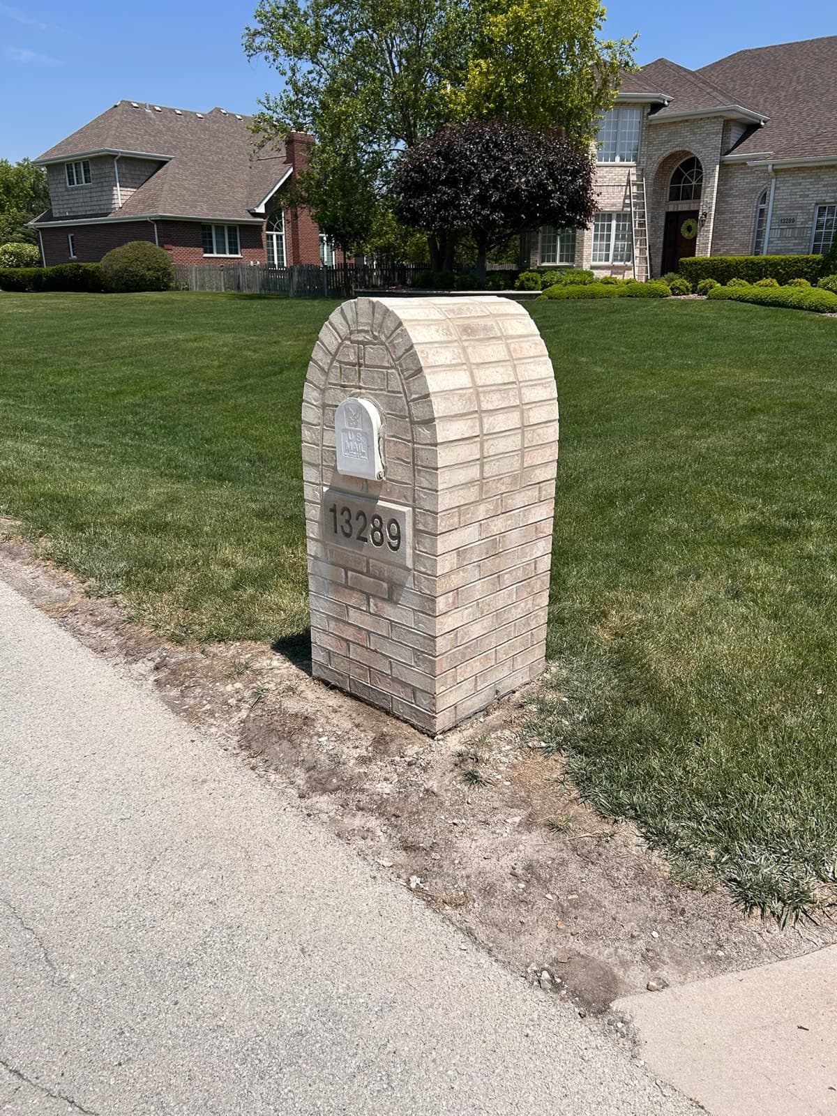 Brick mailbox pillar